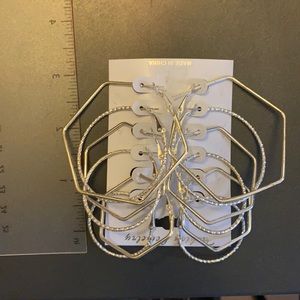 ✨FREE✨ Geometric hoop earrings ✨FREE✨